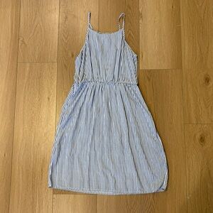 SUMMER CLOSE OUT	! Old Navy Blue & White Striped Dress. Size: XL (14).